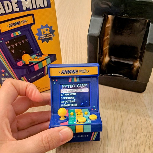Retro Legami Arcade Mini console like new