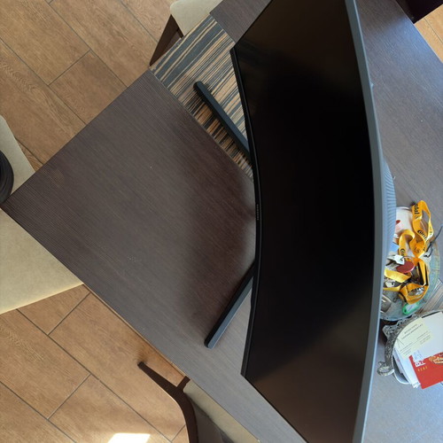 Samsung Odyssey G5 C27G55TQBU 27” Gaming Monitor 144Hz QHD like new