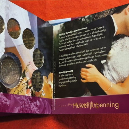 Official Dutch 2003 Wedding Euro Coin Set with Medal, new