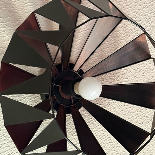 Carlton 6 ceiling light like new, retro design