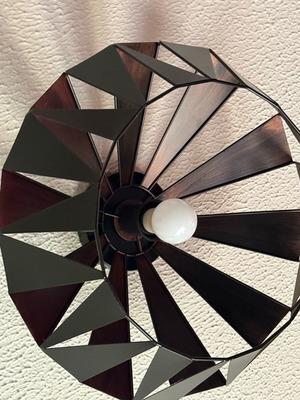 Carlton 6 ceiling light like new, retro design