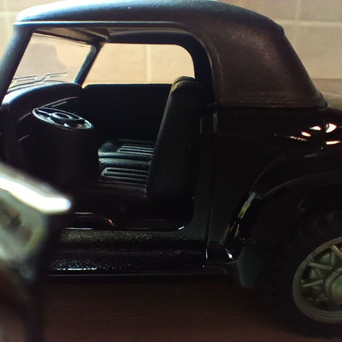 Mercedes 300 S 1955 miniature like new, metal with pullback