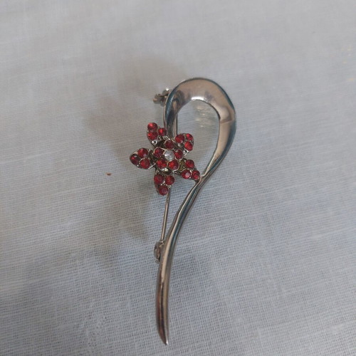 Vintage retro women's pins set of 5, like new
