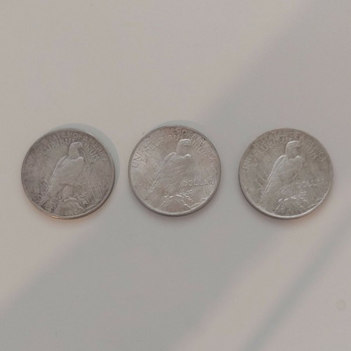 Peace Silver Dollars 1924 like new, set of 3