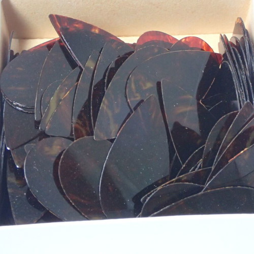 Mandolin picks new, pack of 144 pieces