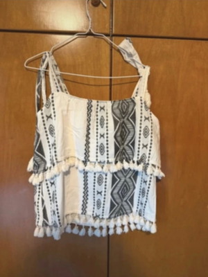 Boho blouse Regalinas like new, shoulder tie, white and gray