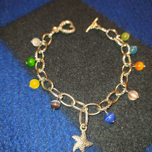 Handmade bracelet with cat's eye like new, summer style