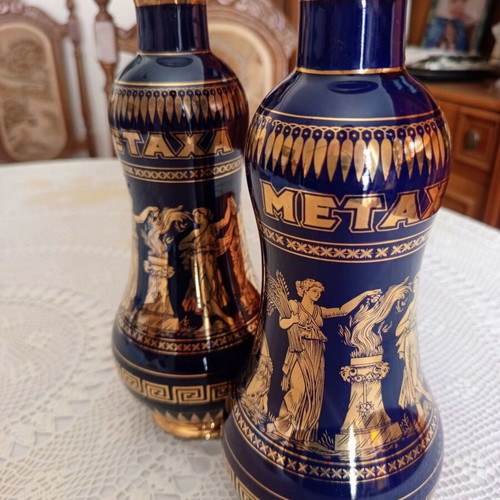 Metaxa porcelain bottles set of 3, like new, 18K gold and floral design