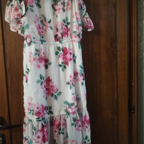 Guess original new dress, size M, off-shoulder floral