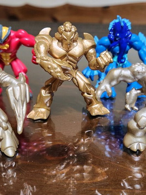 Gormiti collectible figures used, set of 5, Serie Oro