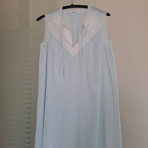 Maxi cotton nightgown like new, size L, blue