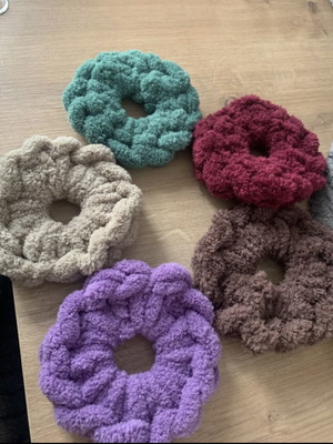 Σετ 5 puffy scrunchie καινούργιο