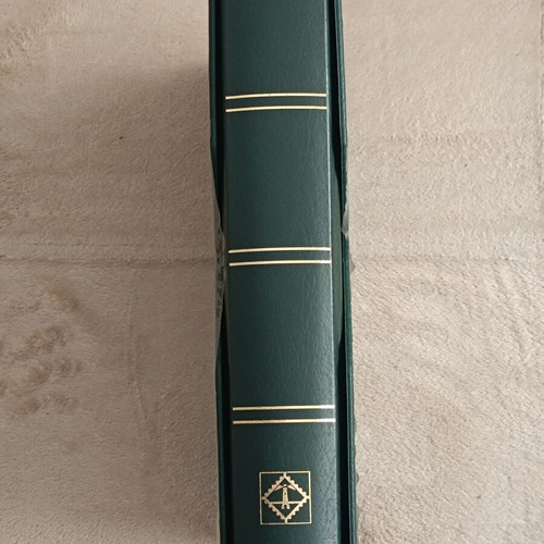 Leuchtturm LSZ 4/32KG Stamp Album like new, leather luxury with case