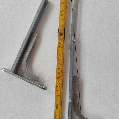 Extendable metal shelf brackets, 4 pieces, two sizes