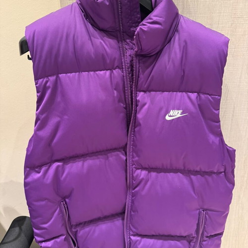 Nike puffer vest like new, purple, size S