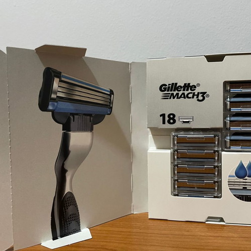 Gillette Mach3 Replacement Blades New, 18 pcs with 3 Blades