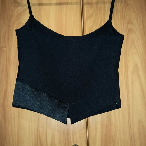 Acrobat pants, elastic, satin with a wonderful fit & Top blouse with a unique design FANTASTIC!