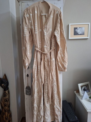Dress beige with belt, viscose, like new, size XXL