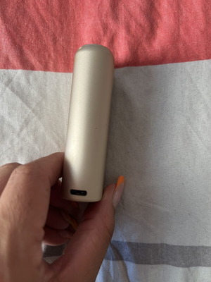 Glo electronic device like new