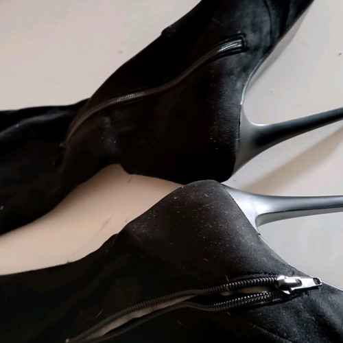 Over the knee boots like new, size 38, black