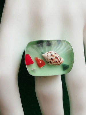 Blown glass ring with shell in transparent green color new