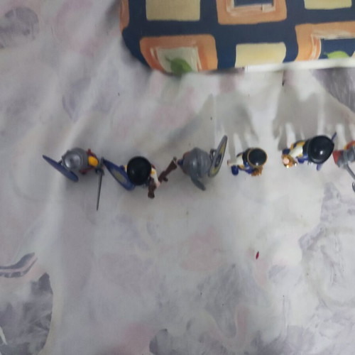 Playmobil Lion King Knights Set of 6 Figures Like New