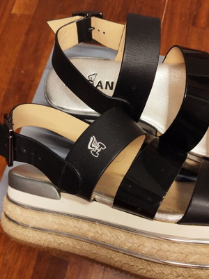 Hogan black leather platform sandals size 36.5