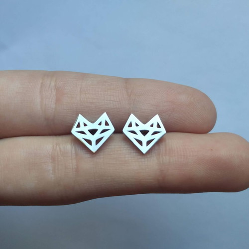 Earrings made of stainless steel in fox shape new, silver