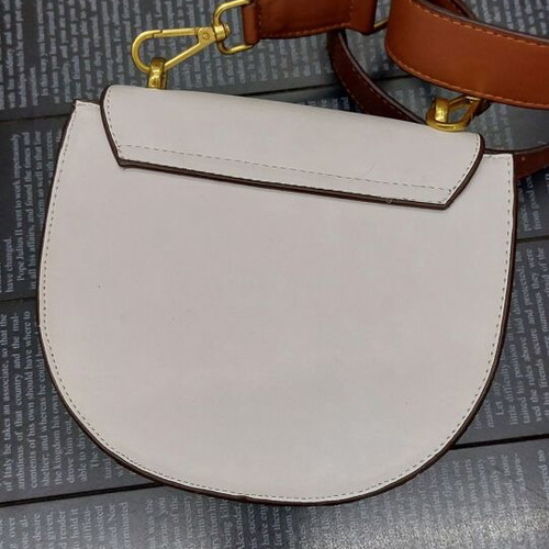 Guess Fleet Mini Saddle Crossbody bag new, cream color