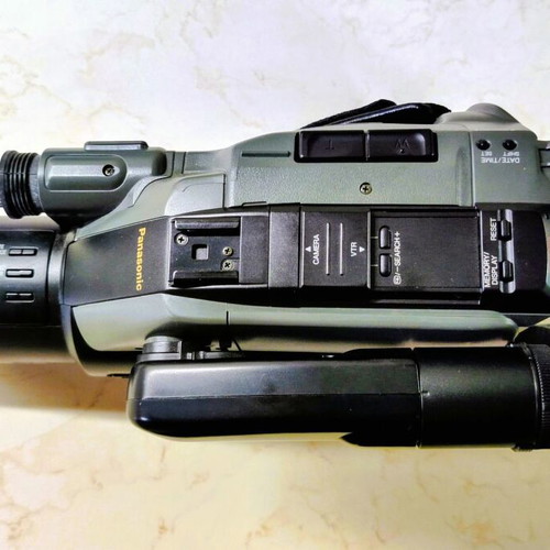 Panasonic NV-G1E VHS-C Movie Camera used, collector's item