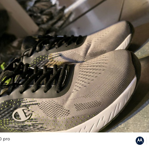 Champion athletic shoes used with memory foam, gray and green