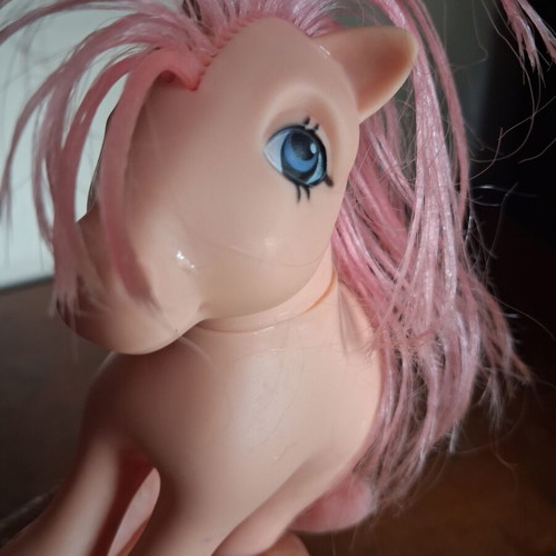Pony small in excellent condition