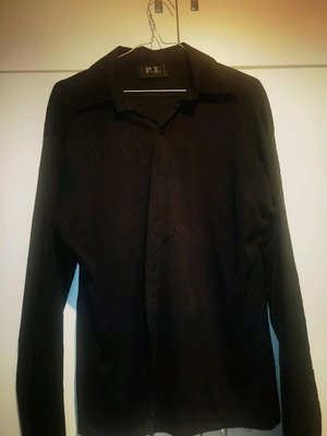 Black shirt size M used