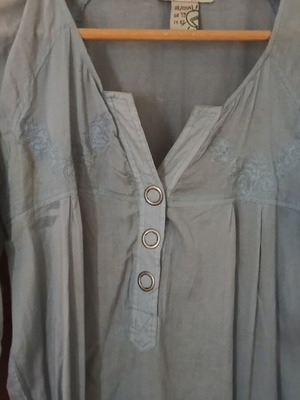 A.L.E. women's light blue tunic size 42 like new
