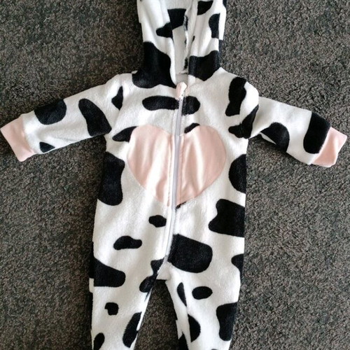 Baby jumpsuit 3-6 months like new, cow print