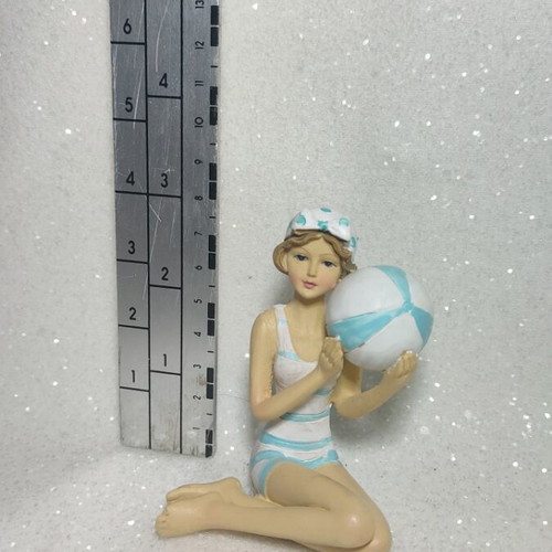 Girl figurine for bathing decoration