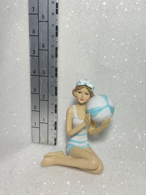 Girl figurine for bathing decoration