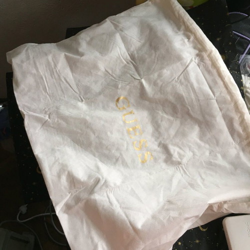 Guess dust bag like new
