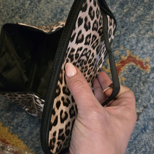 Cosmetic bag new leopard print 22×14 multicolor