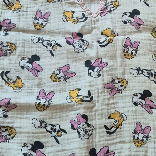 Children's poncho like new, pack of 2, ages 2 to 5