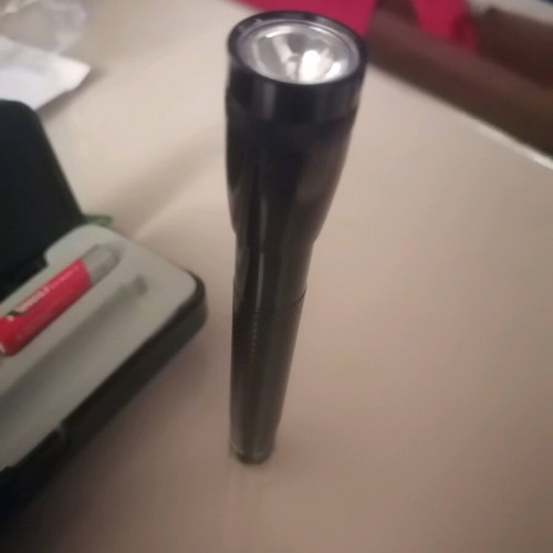 Flashlight keychain 13 cm with 2 AAA batteries new