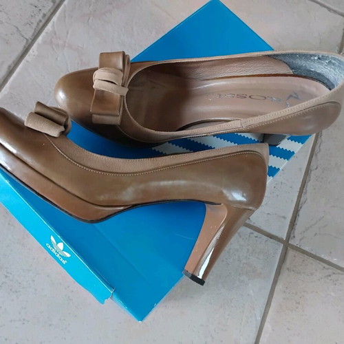 Rossi leather patent pumps with suede details, like new, size 39, brown