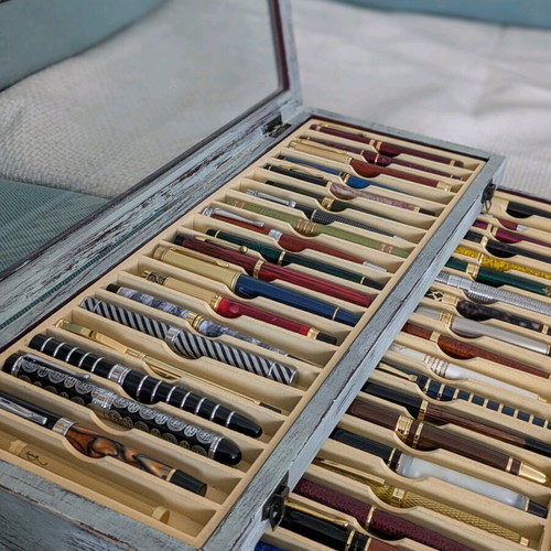 Pen collection 40 pieces in handmade box with vintage style new