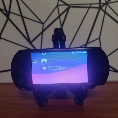 Sony PlayStation Portable (PSP) like new with full games