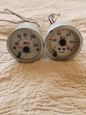 Water temperature and vacuum gauges used, set of 2
