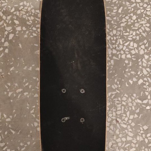 Children's skateboard used, intact