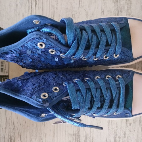 Blue sneakers Made In Italia new with sequins and shine
