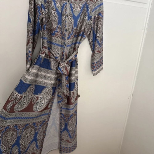 Dress Innocent new, colorful, calf-length, size L