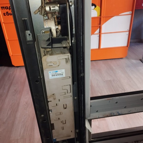 Vending machine used, broken, not working