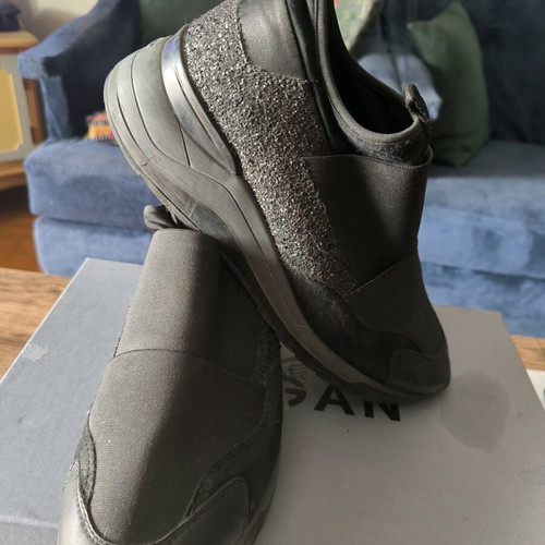 Hogan Rebel sneakers like new, black athletic size 39